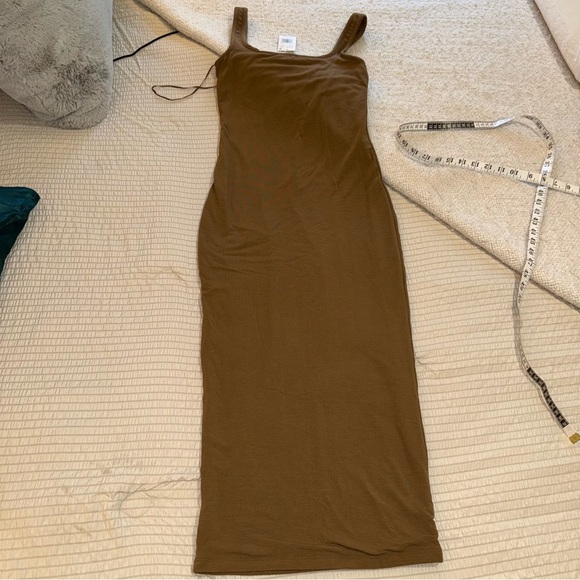 NWT Good American Mocha Scoop Neck Midi Bodycon Tank Dress 0 - Picture 1 of 7